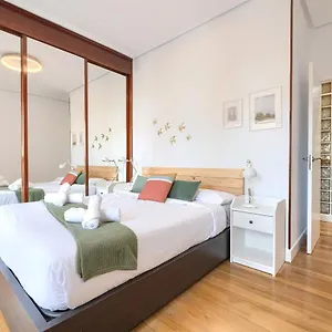apt-iturribide-hogar-moderno-junto-al-metro.sansebastianhotels.net/